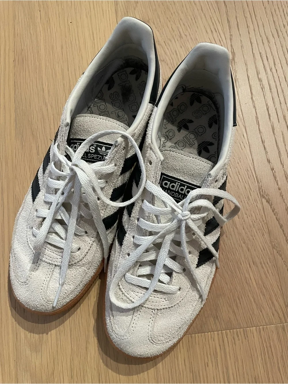 Adidas Spezial Sneakers